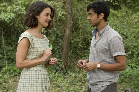 Charlotte Le Bon, Manish Dayal - The Hundred-Foot Journey - Photos