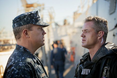 Adam Baldwin, Eric Dane - The Last Ship - Welcome to Gitmo - Photos