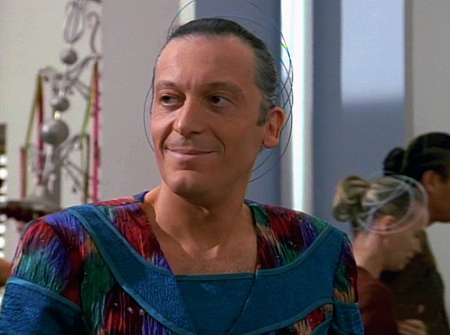Ronald Guttman - Star Trek: Vesmírná loď Voyager - Zásadní postoj - Z filmu