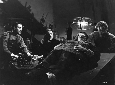 Basil Rathbone, Edgar Norton, Boris Karloff, Bela Lugosi - La sombra de Frankenstein - De la película