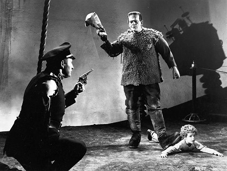Lionel Atwill, Boris Karloff, Donnie Dunagan - La sombra de Frankenstein - De la película