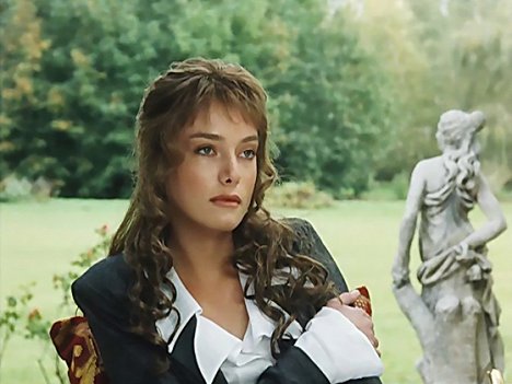 Yelena Kamaeva - Nežnyj vozrast - De la película