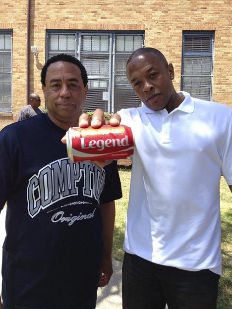 DJ Yella, Dr. Dre - Straight Outta Compton - Z natáčení