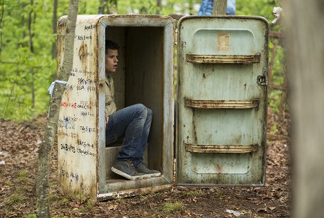 Charlie Carver - The Leftovers - Solace for Tired Feet - De la película