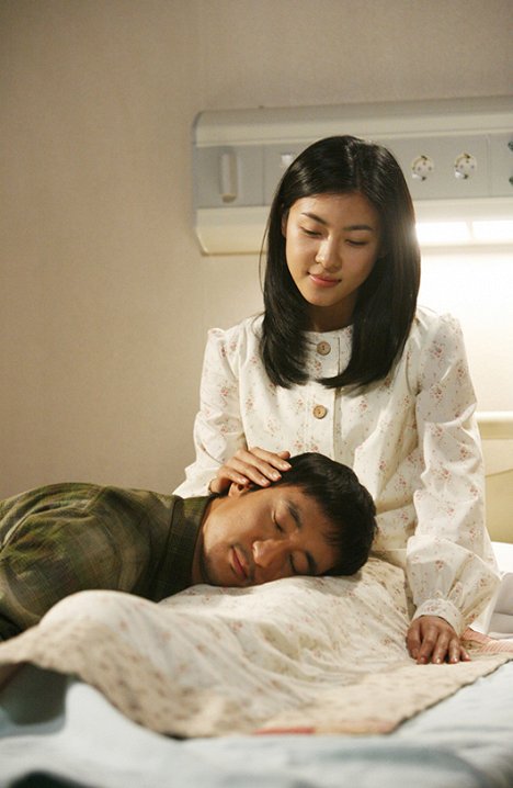 Hyeon-joon Shin, Ji-won Ha - Majimak seonmul - Kuvat elokuvasta