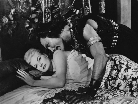 Anita Ekberg, Jack Palance - I mongoli - Z filmu