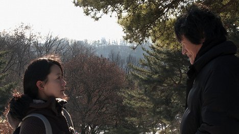 Yoo-mi Jeong, Seong-geun Moon - La película de Oki - De la película