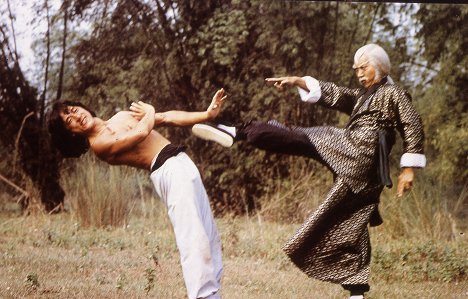 Jackie Chan, Shi-Kwan Yen - Revenge of the Dragon - Photos