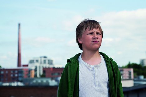 Esa Nikkilä - Aikuisten poika - De la película