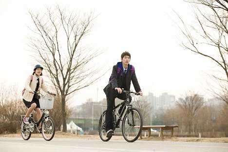 Han Ye-ri, Jong-hyeon Hong - Bada jjogeuro han bbyeom deo - Filmfotos