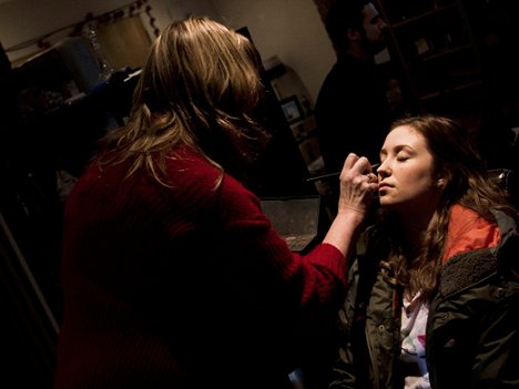 Lily Loveless - Skins - Making of