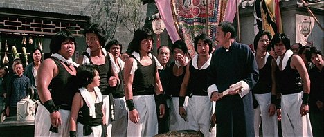 Jackie Chan, Feng Tien - Mladý mistr - Z filmu
