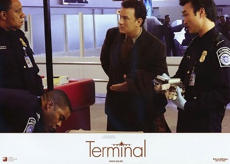 John Eddins, Barry Shabaka Henley, Tom Hanks, Kenneth Choi - The Terminal - Lobby Cards