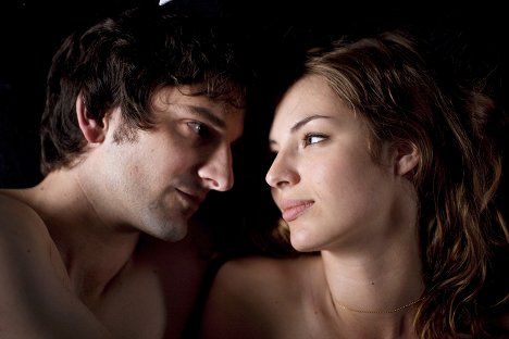 Gaspard Proust, Louise Bourgoin - L´amour dure trois ans - Film