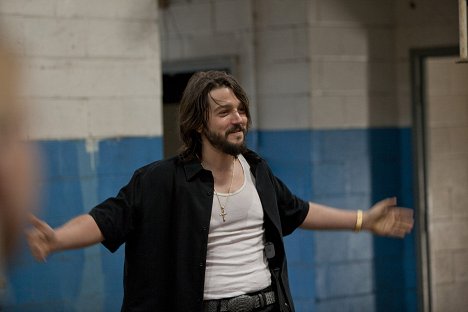 Diego Luna - Salakuljettaja - Kuvat elokuvasta