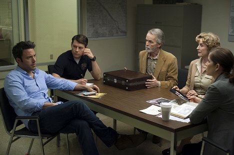 Ben Affleck, Patrick Fugit, David Clennon, Lisa Banes, Kim Dickens - Gone Girl - Photos