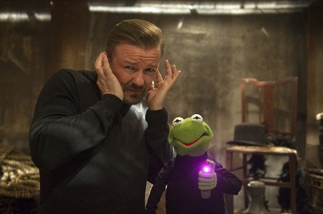 Ricky Gervais - Muppets Most Wanted - Photos