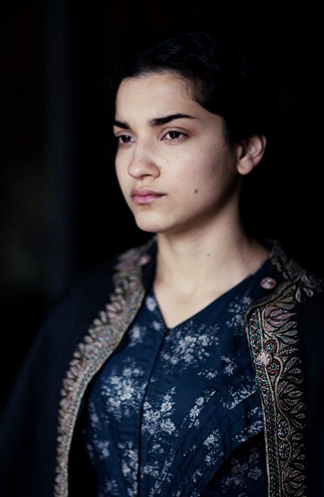Amber Rose Revah - The Mystery of Edwin Drood - Z filmu