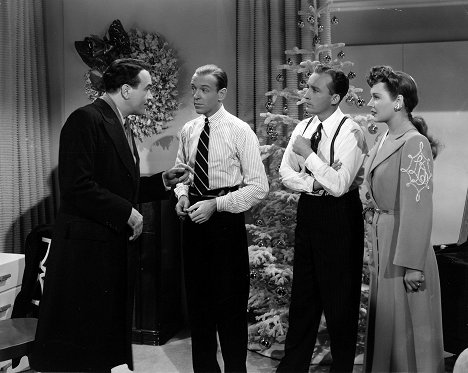 Walter Abel, Fred Astaire, Bing Crosby, Virginia Dale - Holiday Inn - Photos