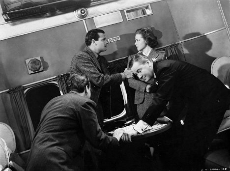 Joel McCrea, Herbert Marshall, Laraine Day - Foreign Correspondent - Photos