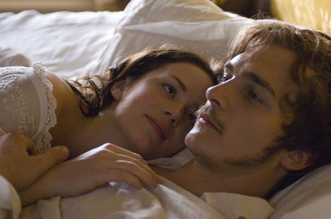 Emily Blunt, Rupert Friend - The Young Victoria - Photos