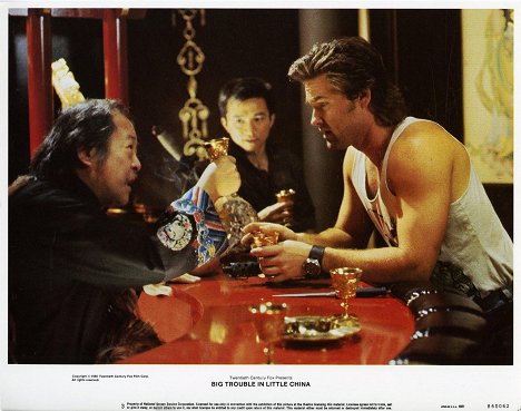 Victor Wong, Dennis Dun, Kurt Russell - As Aventuras de Jack Burton nas Garras do Mandarim - Cartões lobby