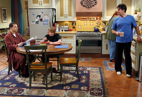 Jon Cryer, Angus T. Jones, Charlie Sheen - Two and a Half Men - Photos