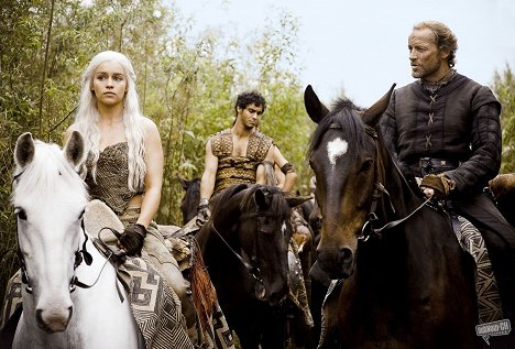 Emilia Clarke, Elyes Gabel, Iain Glen - Game of Thrones - Lorde Snow - Do filme