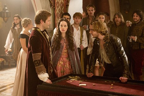 Anna Popplewell, Toby Regbo