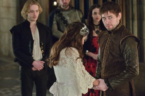 Toby Regbo, Torrance Coombs - Reign - Monsters - Photos
