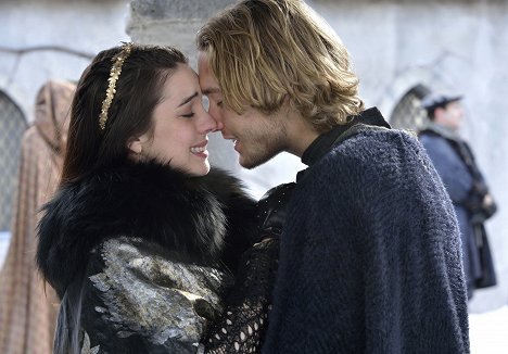 Adelaide Kane, Toby Regbo - Reign - Long Live the King - Photos
