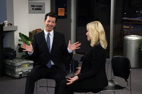 Sean Hayes, Amy Poehler - Parks and Recreation - Lucky Leslie - Filmfotos