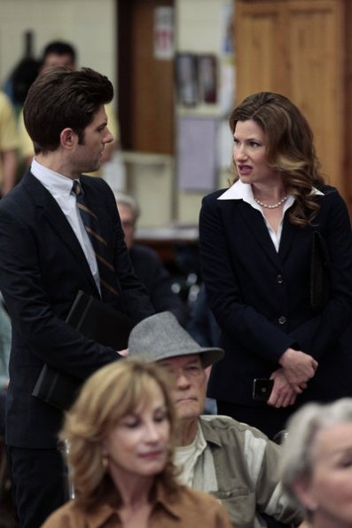 Adam Scott, Kathryn Hahn - Parks and Recreation - Eine Granate aus Washington - Filmfotos