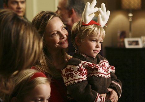 Calista Flockhart, Maxwell Perry Cotton - Brothers & Sisters - Light the Lights - Photos
