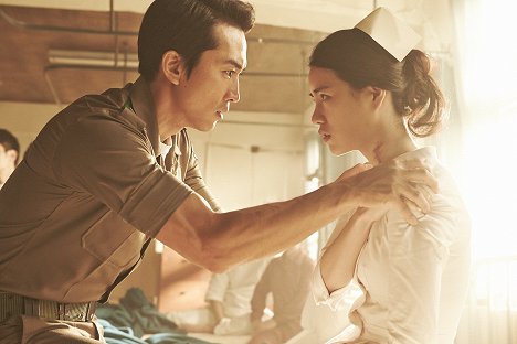 Song Seung-heon, Ji-yeon Lim - Inganjungdok - Filmfotos