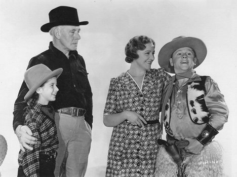 Virginia Weidler, Lewis Stone, Fay Holden, Mickey Rooney - Out West with the Hardys - Promóció fotók