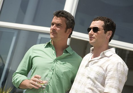 Balthazar Getty, Matthew Rhys - Brothers & Sisters - Glass Houses - Photos
