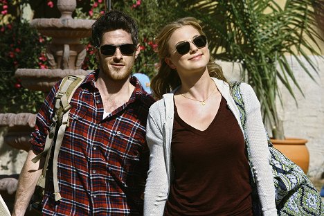 Dave Annable, Emily VanCamp - Brothers & Sisters - Mexiko - Filmfotos