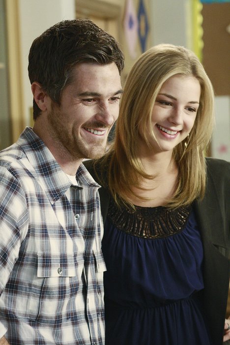 Dave Annable, Emily VanCamp - Brothers & Sisters - Der Schulwettbewerb - Filmfotos
