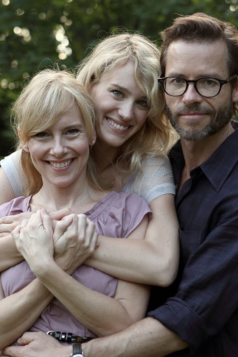 Amy Ryan, Mackenzie Davis, Guy Pearce - Nadechni se - Z filmu