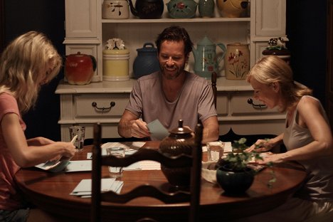 Mackenzie Davis, Guy Pearce, Amy Ryan - Breathe In - Eine unmögliche Liebe - Filmfotos