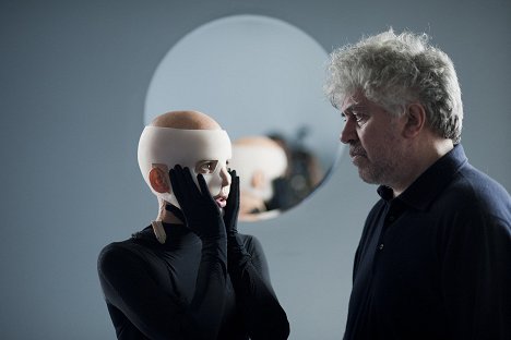 Elena Anaya, Pedro Almodóvar - The Skin I Live In - Making of