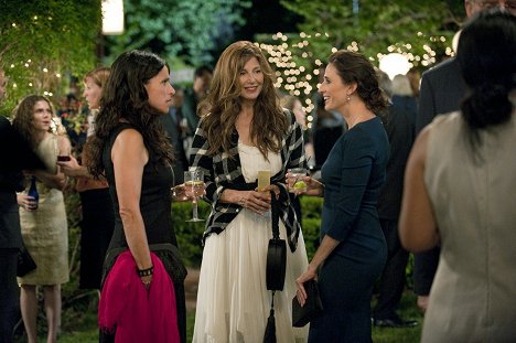 Julia Louis-Dreyfus, Catherine Keener, Michaela Watkins - Enough Said - Photos