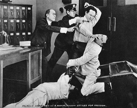 Harry Houdini - Vaarallinen peli - Kuvat elokuvasta