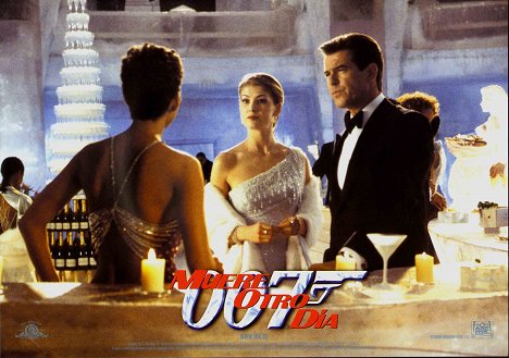 Rosamund Pike, Pierce Brosnan - James Bond - Stirb an einem anderen Tag - Lobbykarten