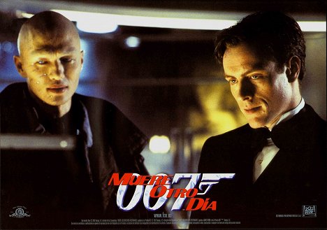 Rick Yune, Toby Stephens - James Bond: Halj meg máskor - Vitrinfotók