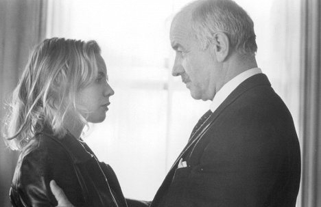 Olivia d'Abo, Armin Mueller-Stahl - The Last Good Time - Filmfotos