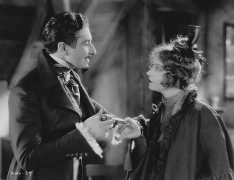 Roy D'Arcy, Lillian Gish - La Bohème - De la película
