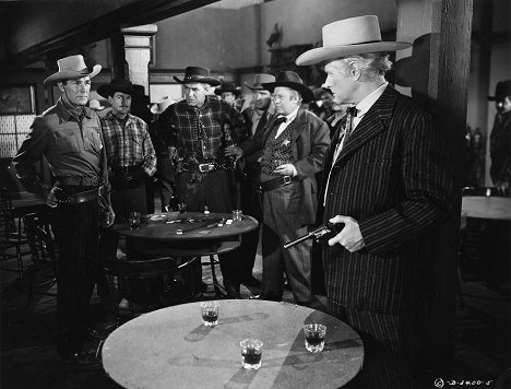 Randolph Scott, Forrest Tucker, Edgar Buchanan, George Macready - Coroner Creek - Z filmu