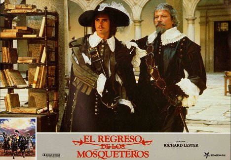 C. Thomas Howell, Oliver Reed - The Return of the Musketeers - Vitrinfotók
